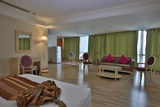 Crown Regency Hotel & Towers #5