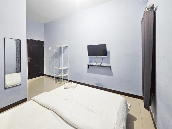 Homestay Sido Joyo near Sunrise Mall Mitra RedDoorz