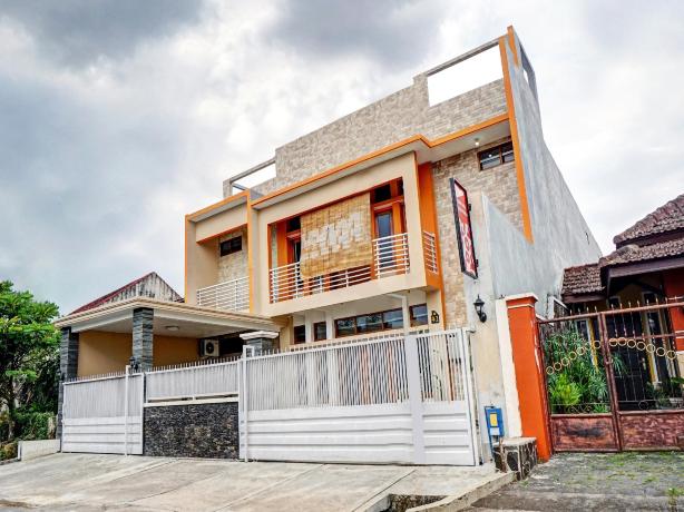 Hotel O Avisha Guest House Syariah