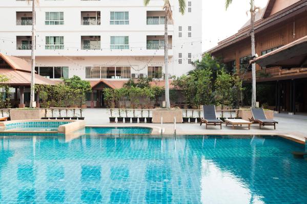 Khum Phucome Hotel #5