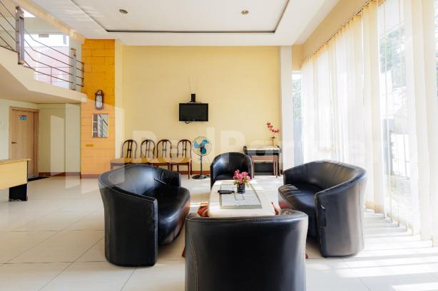 Wisma Anggrek Syariah Mitra Reddoorz #5