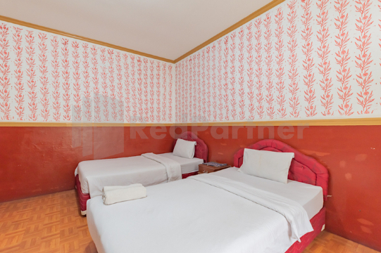 Seruni Guest House Near Alun Alun Lembang Mitra RedDoorz #5