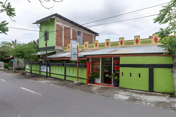 RedDoorz Syariah Near Paradiso Beach Sabang