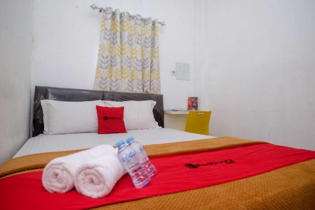 RedDoorz Near Politeknik Manado