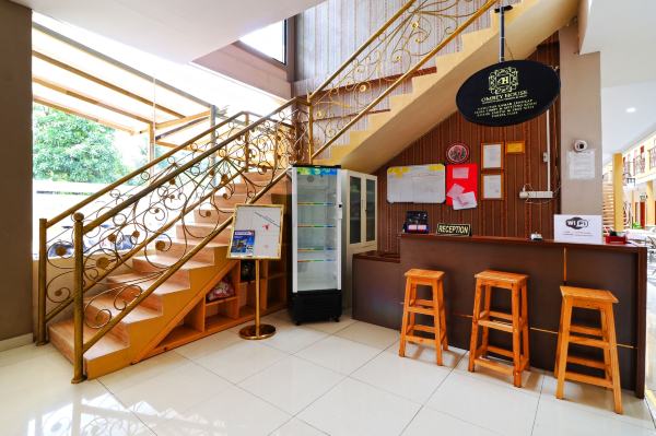 Ombey Guest House #5