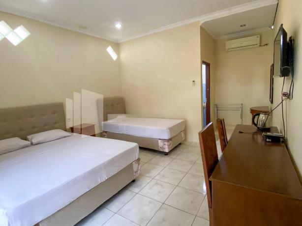 Hotel Kurnia @ Jln Pemuda Blora RedPartner #5