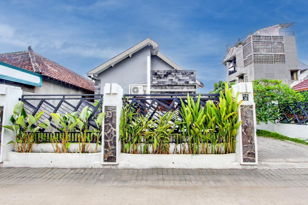 OYO 94851 Watulumpang 1 Guest House #5