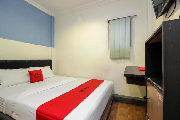 RedDoorz Near Bethesda Manado