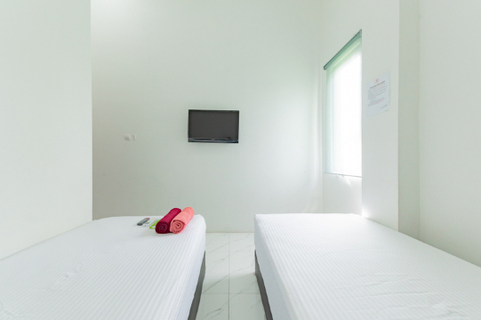 Urbanview Hotel la de Grizz Syariah Sampit by RedDoorz #5
