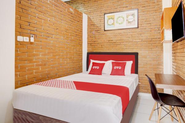 Hotel O D Kost in Kandri Semarang