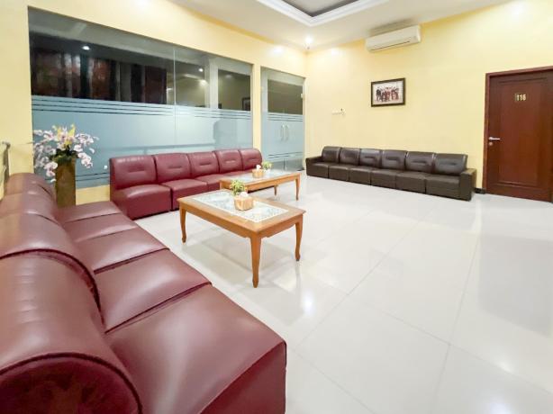 Kartika Hotel Syariah Pacitan Mitra RedDoorz #5