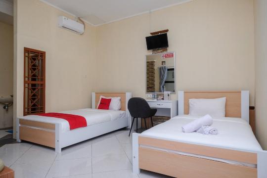 RedDoorz Syariah near Kampus UNSOED Purwokerto