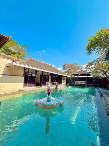 Chrome Hotel & Resort Solo #5