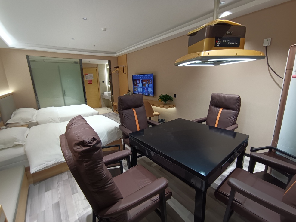 Zi Ting Boutique Hotel (Hanyang passenger station subway station store) #5
