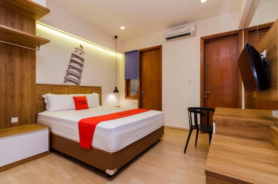 RedDoorz Plus @ CBD Bintaro
