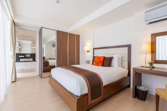 Oakwood Residence Sukhumvit 24 #5