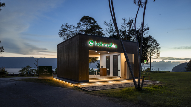 Bobocabin Patra Parapat, Toba