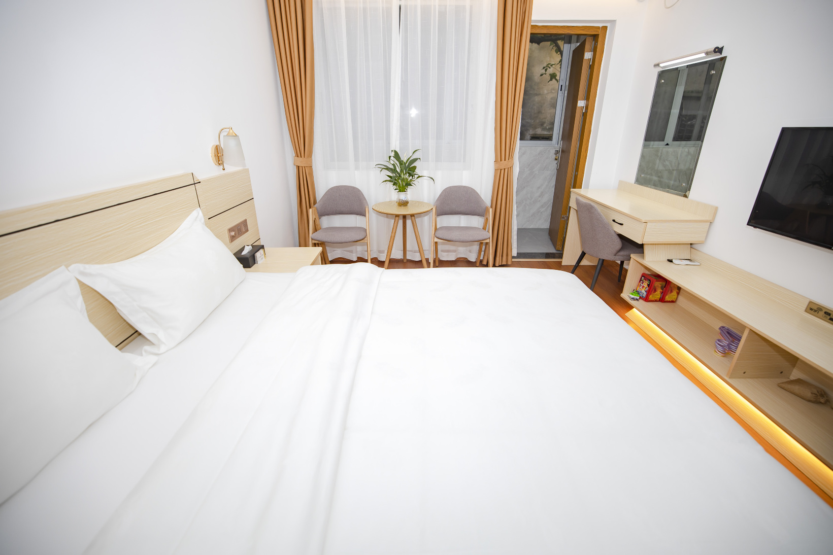 Light Courtyard Apartment (Guangzhou International Textile City Sun Yat-sen University Branch) #5