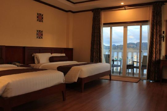 Sunlight Hotel Coron #5