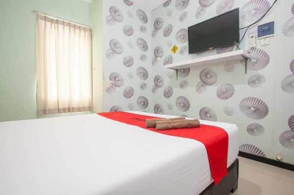 RedDoorz @ Raya Tidar #5