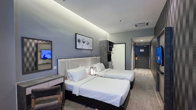 Fives Hotel Dnp #5