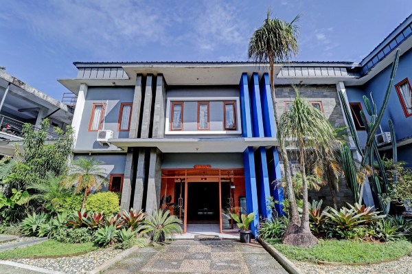 OYO 90266 Jarrdin Apartement by Bedpacker