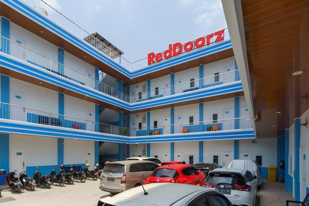 RedDoorz Plus Near Palembang Icon Mall 2 #5