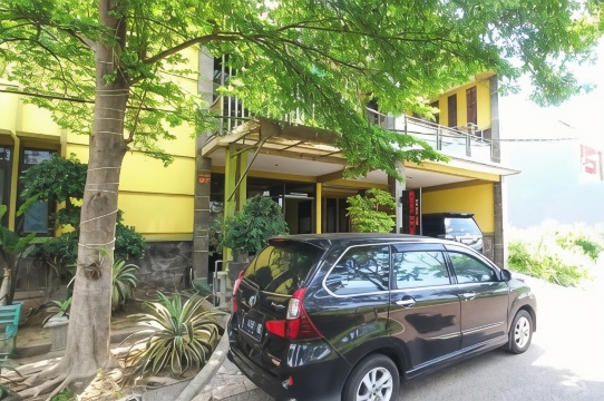 RedDoorz Syariah Near Bypass Krian #5
