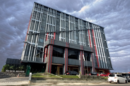 Laras Asri Resort & Spa