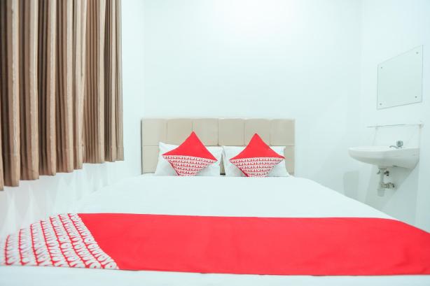 OYO 150 Harmoni Residence #5