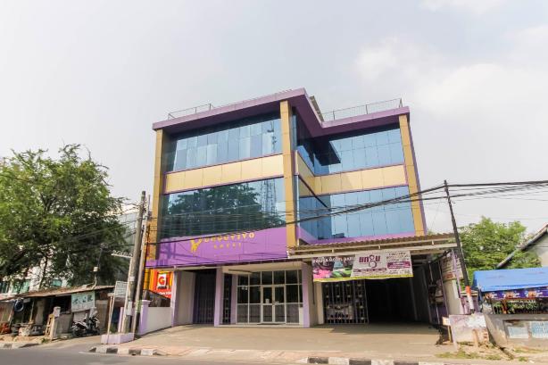 RedDoorz Plus Near Stasiun Bekasi