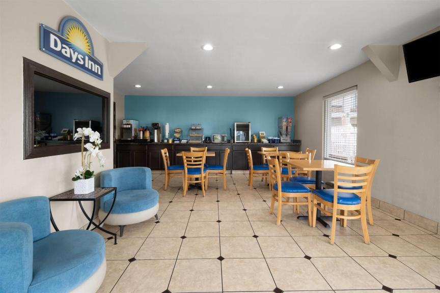 Days Inn by Wyndham Augusta Wheeler Road #5