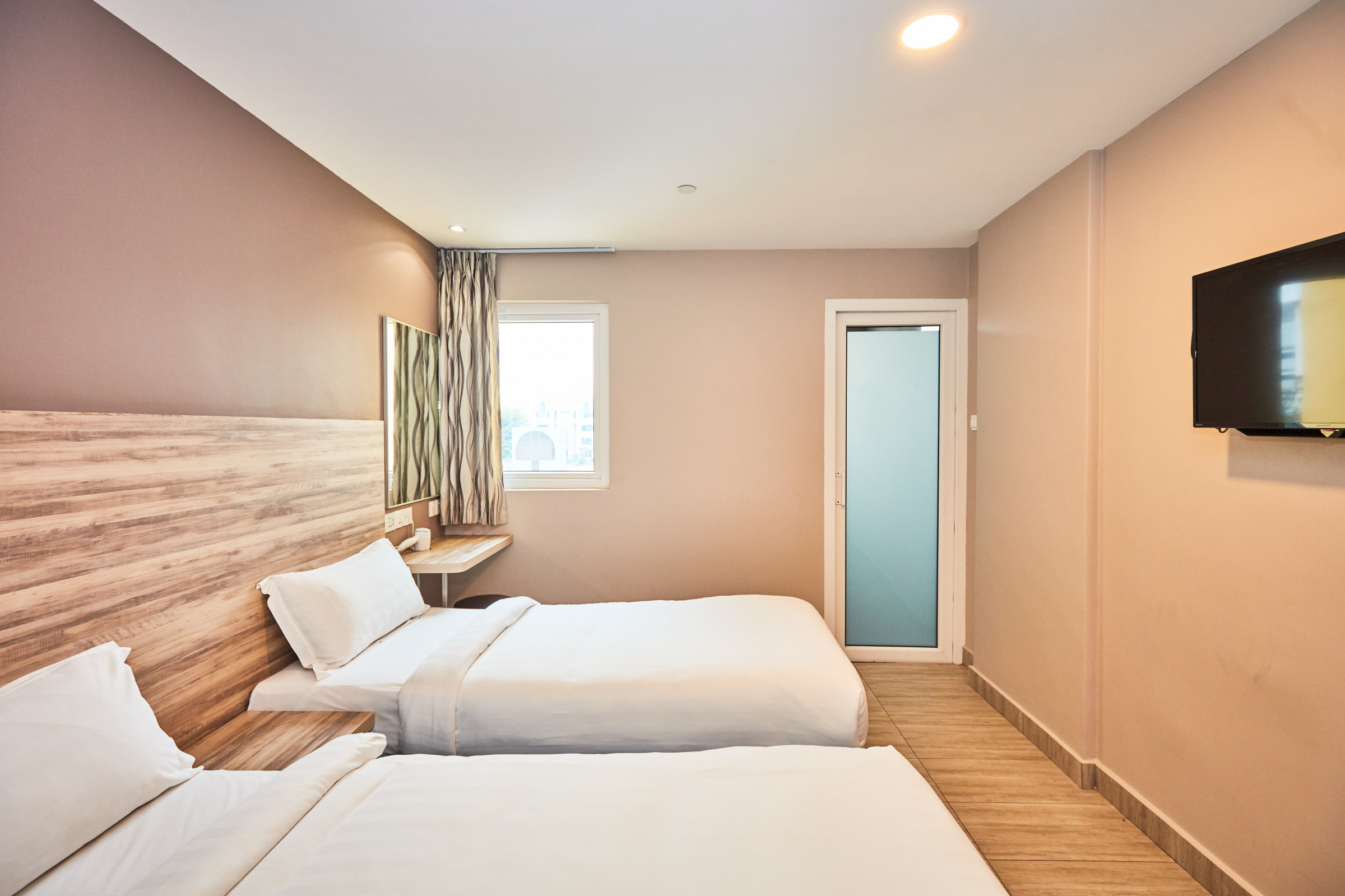 ibis budget Singapore Crystal #5