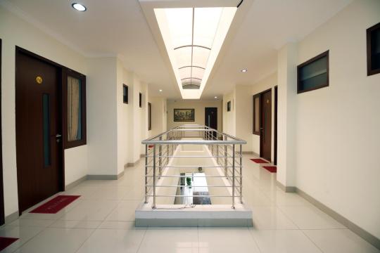 RedDoorz Plus Syariah Near Cirebon Super Block Mall 2 #5