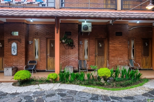 RedDoorz Syariah Near Akmil Magelang #5