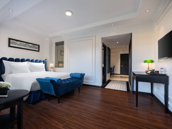 The Flower Boutique Hotel & Travel #5