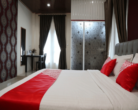 OYO 1648 Penginapan Three Joye