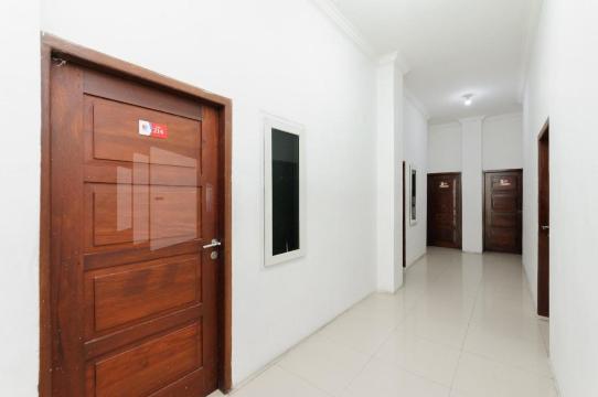 RedDoorz at Wisma Nabila Syariah Near Masjid Raya Baiturrahman Banda Aceh #5