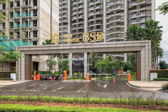 RedLiving Apartemen Sky House BSD - Lovely Space Tower Leonie