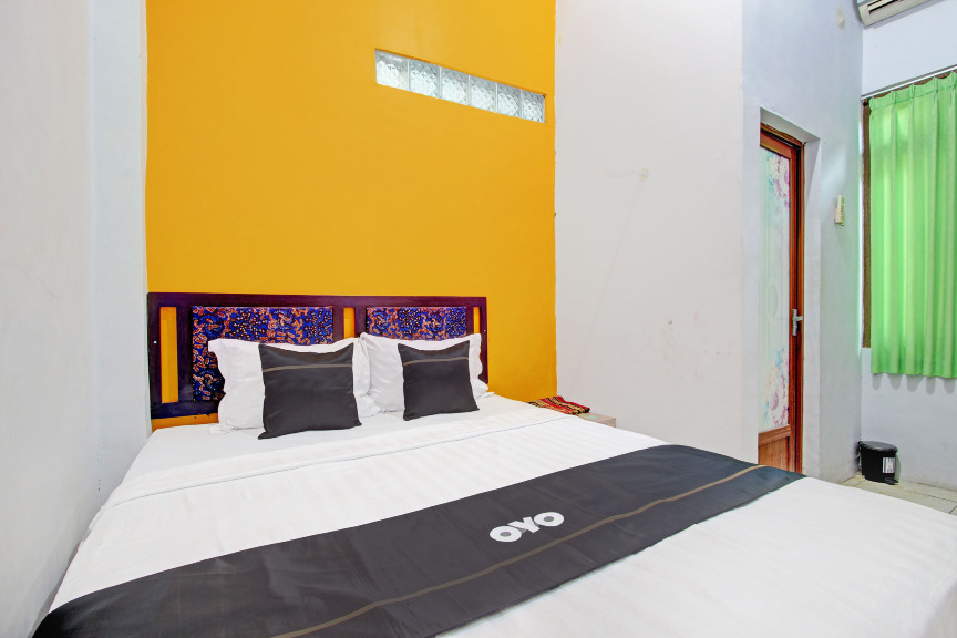 RedDoorz Syariah Near Alun Alun Balai Kota Tegal