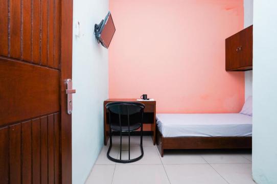 OYO Life 2309 Kost Si Mbok Vivi #5