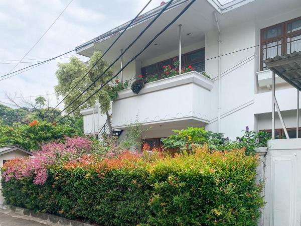 Cozy Homestay Syariah Mitra RedDoorz Bandung #5