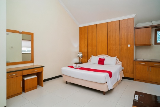 RedDoorz Near Rumah Sakit Baptis Kediri