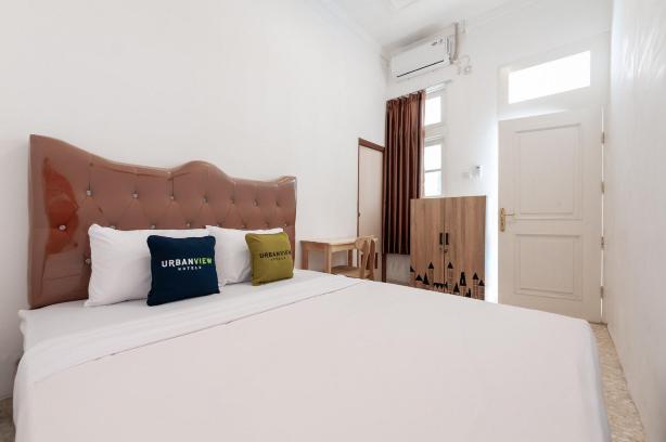 Urbanview Hotel de Breeze Kemang Jakarta by RedDoorz