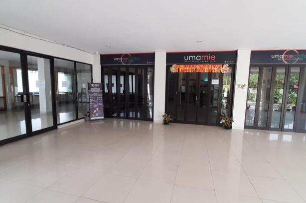 RedDoorz Plus @ Bitung City Center #5