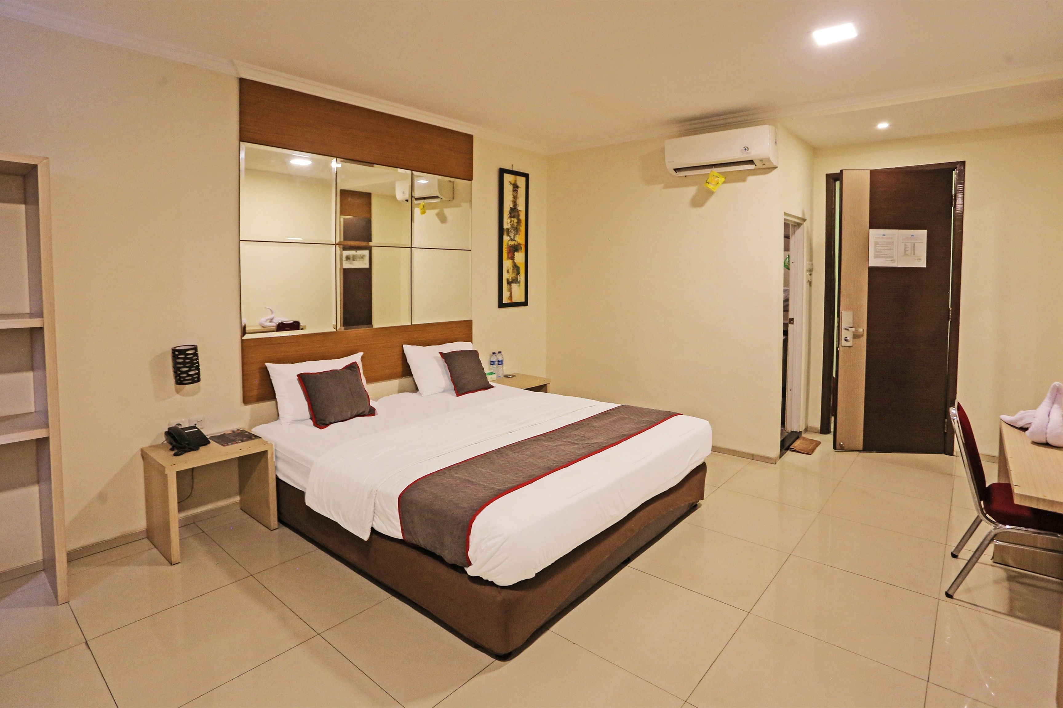 Super OYO Townhouse Oak Hotel Fiducia Serpong #5