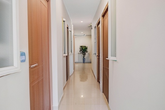 RedDoorz Plus Near Soekarno Hatta Airport Taman Mahkota #5