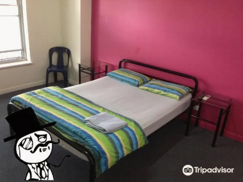 The Guesthouse - Hostel