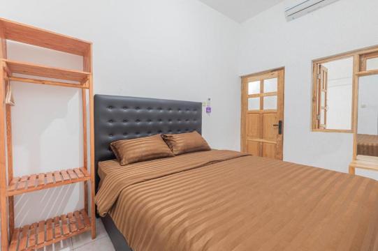 GRIYA BANSU: Ndalem Ibu Homestay