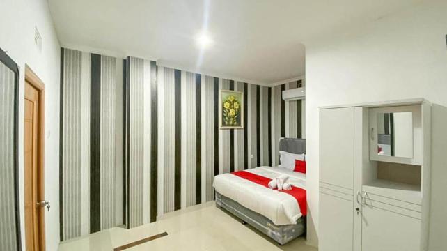 RedDoorz Plus @ Rawamangun